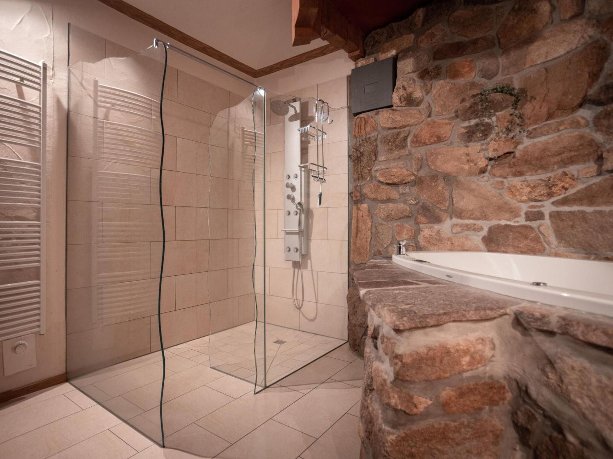 Holiday Home With Whirlpool And Sauna In ヴィヒタッハ エクステリア 写真